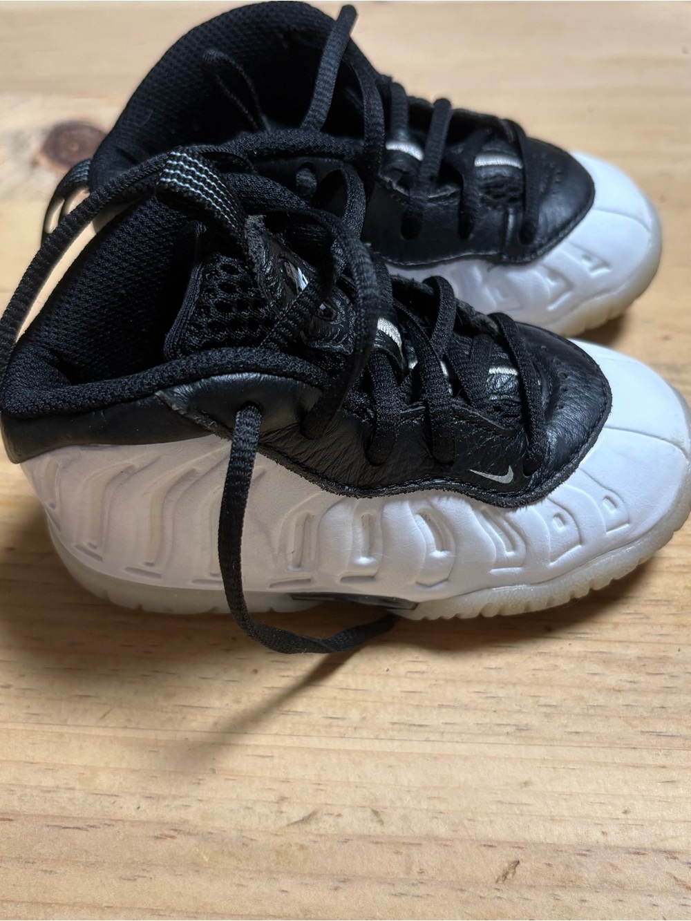 Baby Nike air foamposite size 6c